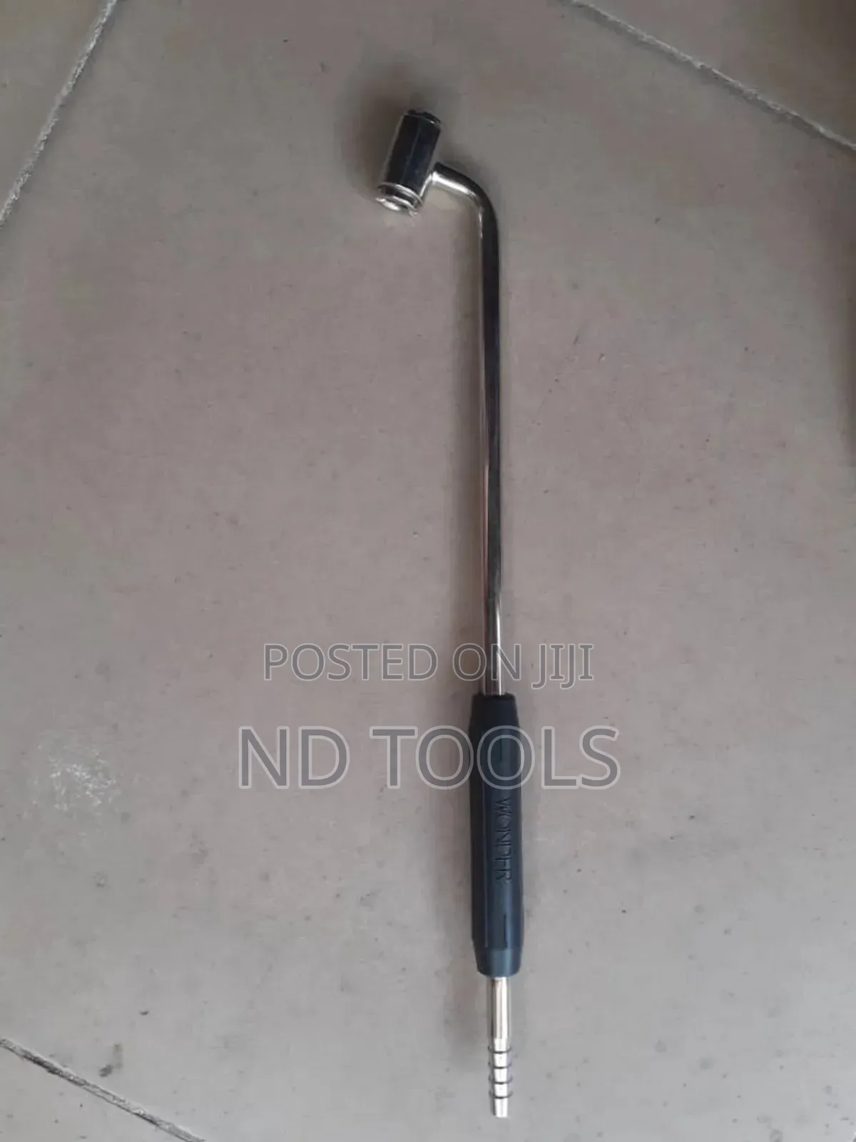 Tyre Inflator Zinc With Black Handle