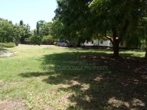 3bdrm House in Oyster Bay for sale