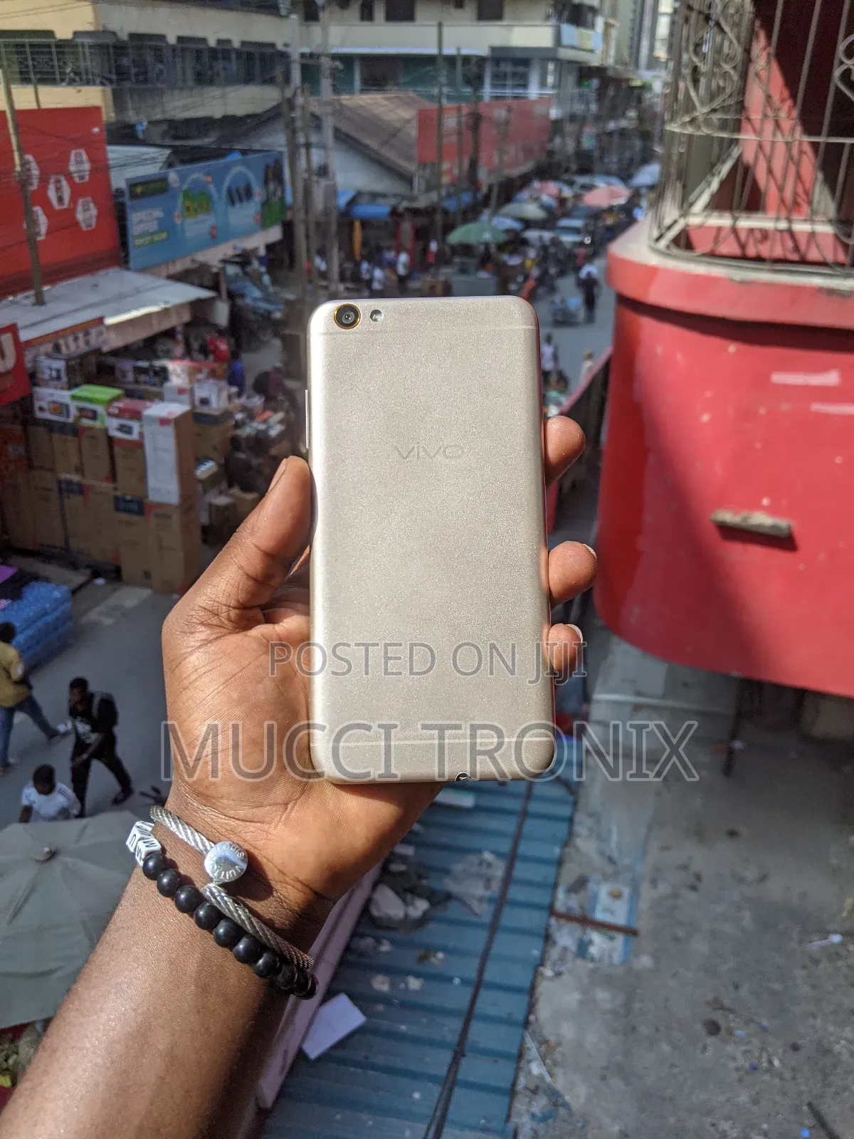 Vivo Y67 32 GB Silver