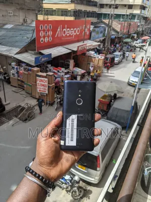 Fujitsu Arrow Be3 F-02L 32 GB Blue
