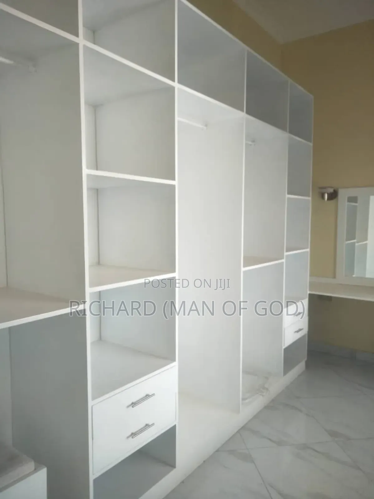 Furnished 5bdrm Villa in Central Business Area for rent