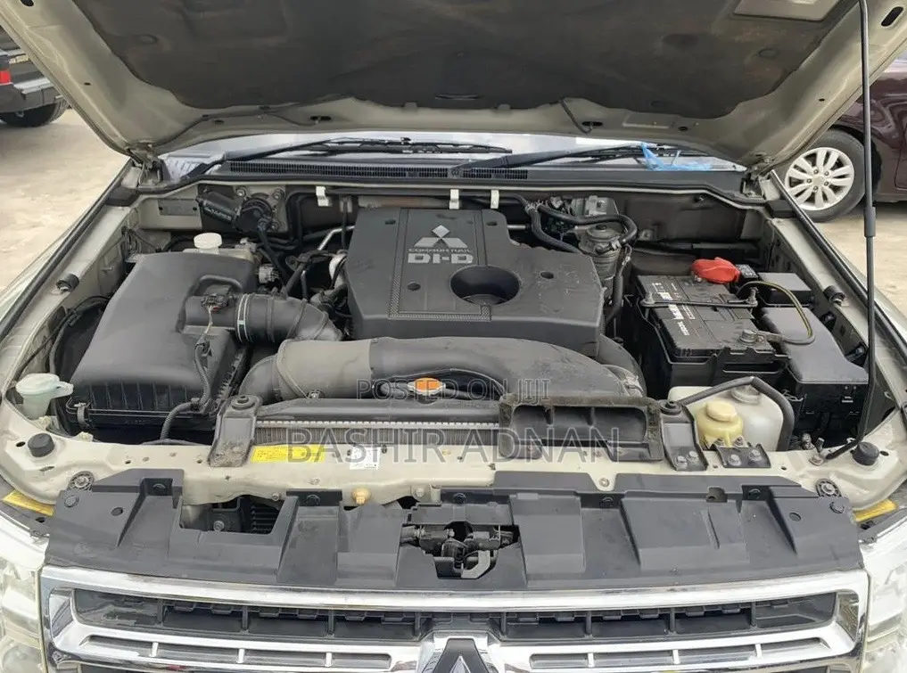 Mitsubishi Pajero 3.2 Di-D 2008 Gold