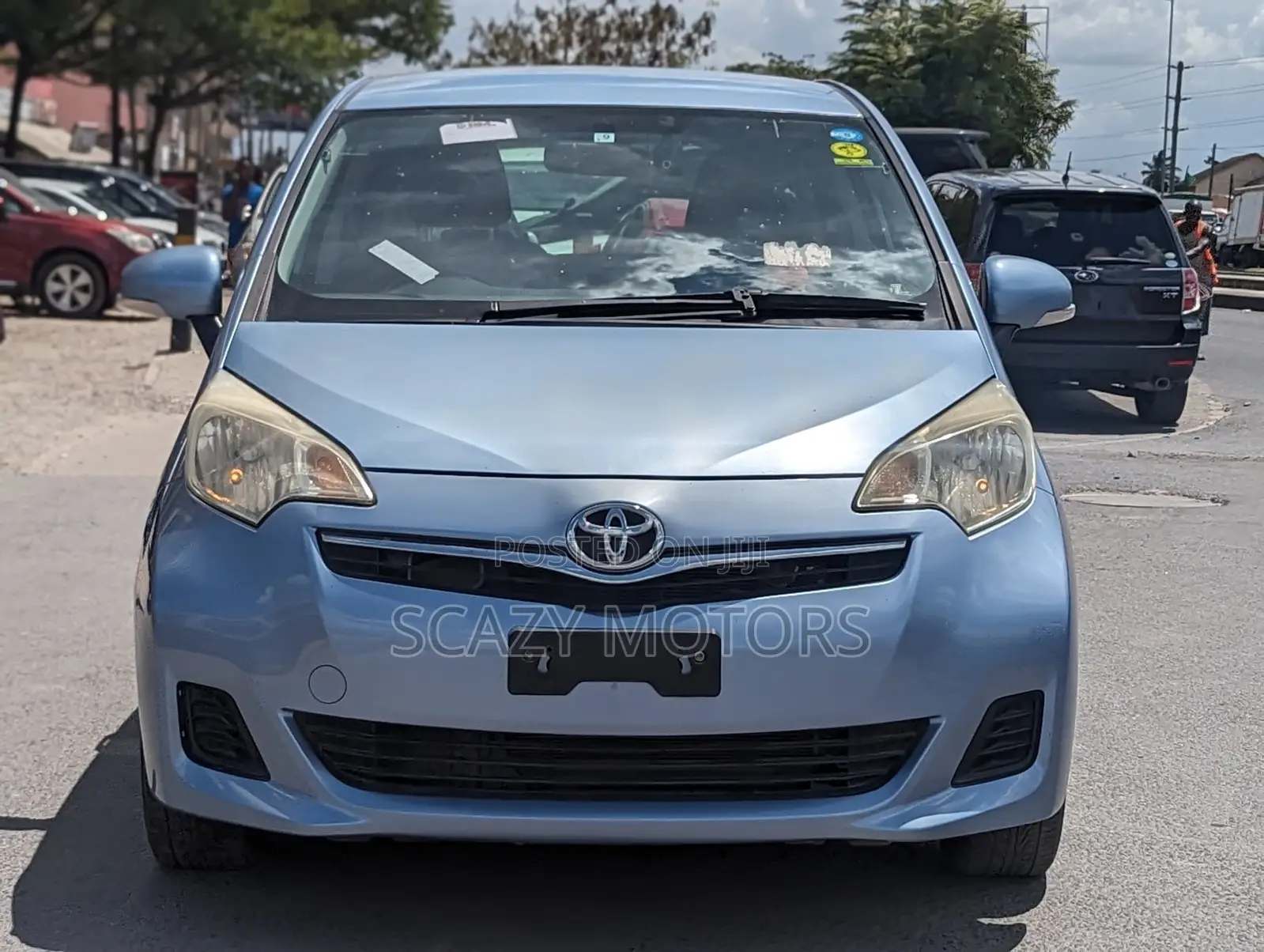 Toyota Ractis 2013 Blue