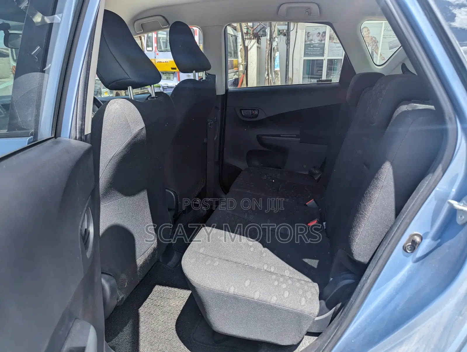 Toyota Ractis 2013 Blue