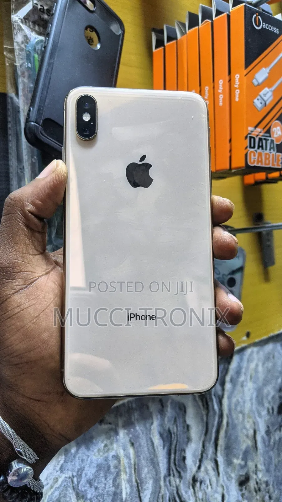 Apple iPhone XS 64 GB Gold