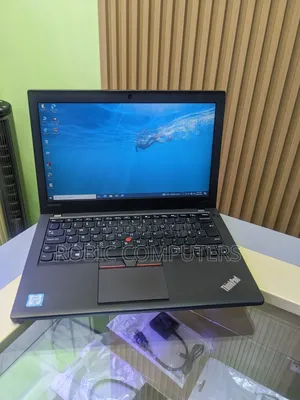 Laptop Lenovo ThinkPad X270 8GB Intel Core I5 HDD 500GB
