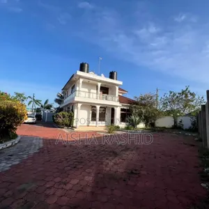 5bdrm House in Kinondoni for sale