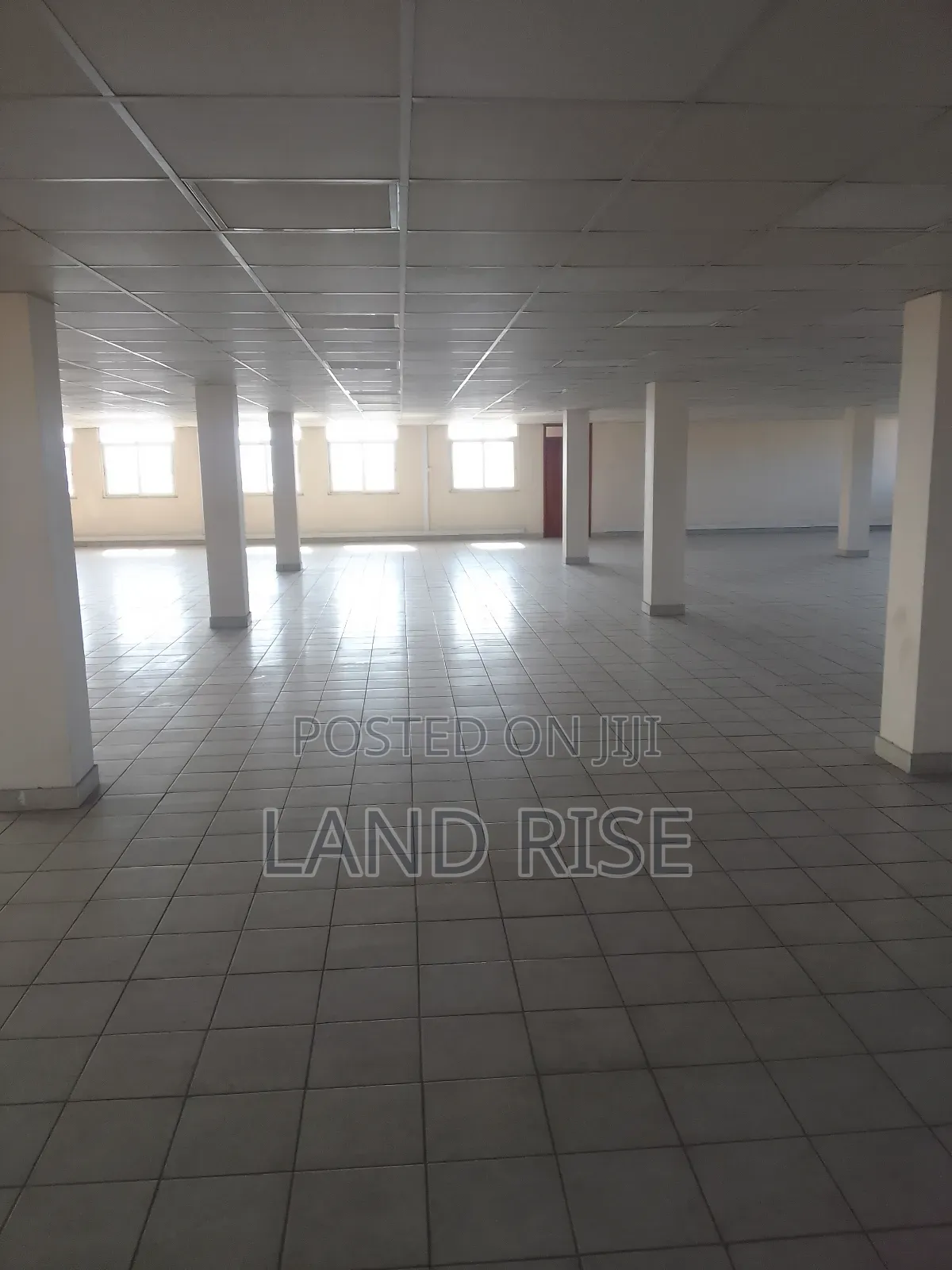 300 SQM Office Space in Tabata