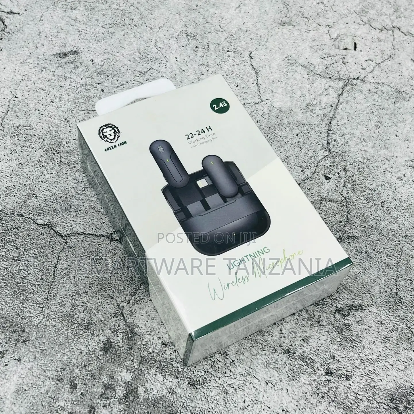 Wireless Lavalier Microphone For iPhone With Charging Case
