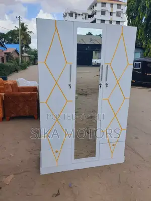 Kabati 3 Doors
