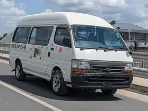 Toyota HiAce 2002 White