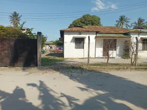 3bdrm House in Mikocheni for sale