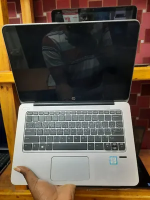 Laptop HP EliteBook 1030 8GB Intel Core I5 SSD 256GB