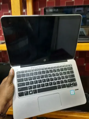Laptop HP EliteBook 1030 8GB Intel Core I5 SSD 256GB