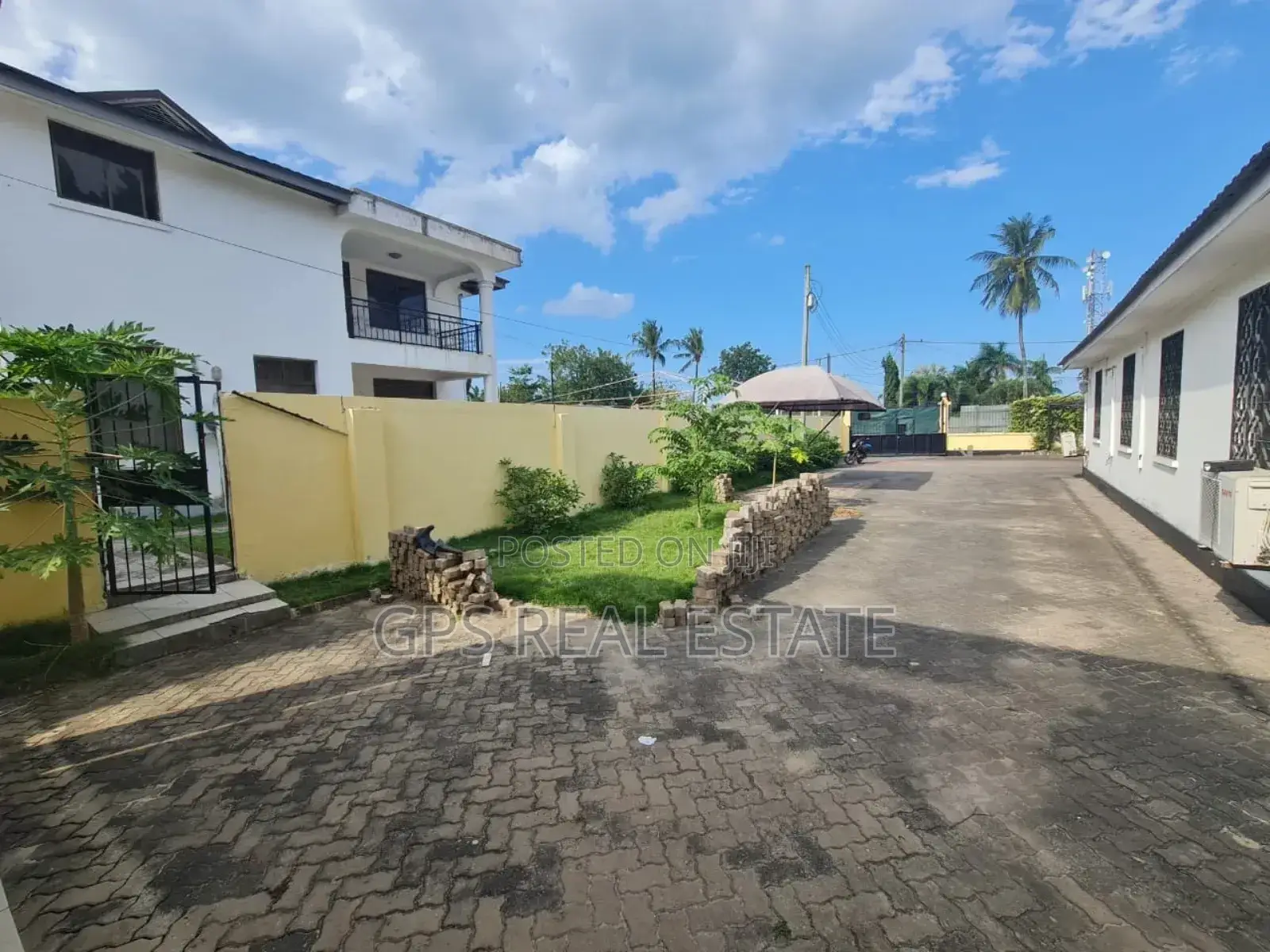 6bdrm House in Mikocheni B, Kinondoni for sale