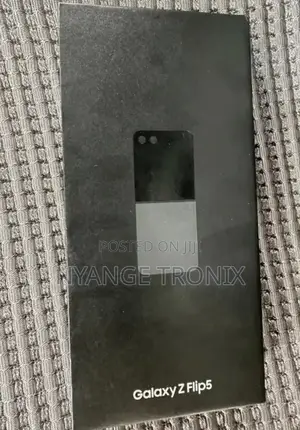 New Samsung Galaxy Z Flip 5 256 GB Black