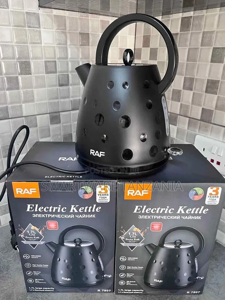Electric Kettle 1.7L With Stainless Steel Heating Plate