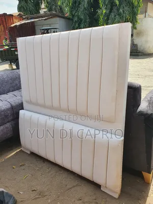 Kitanda Kizuri Sana Bedsofa