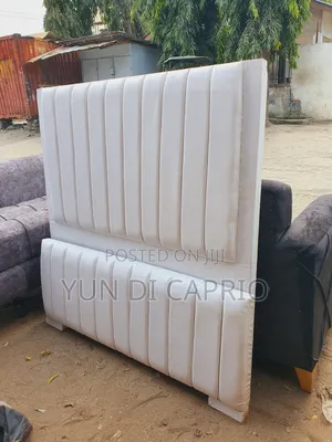 Kitanda Kizuri Sana Bedsofa
