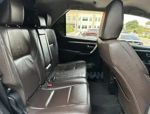 Toyota Fortuner 2.4 D RWD 2018 White