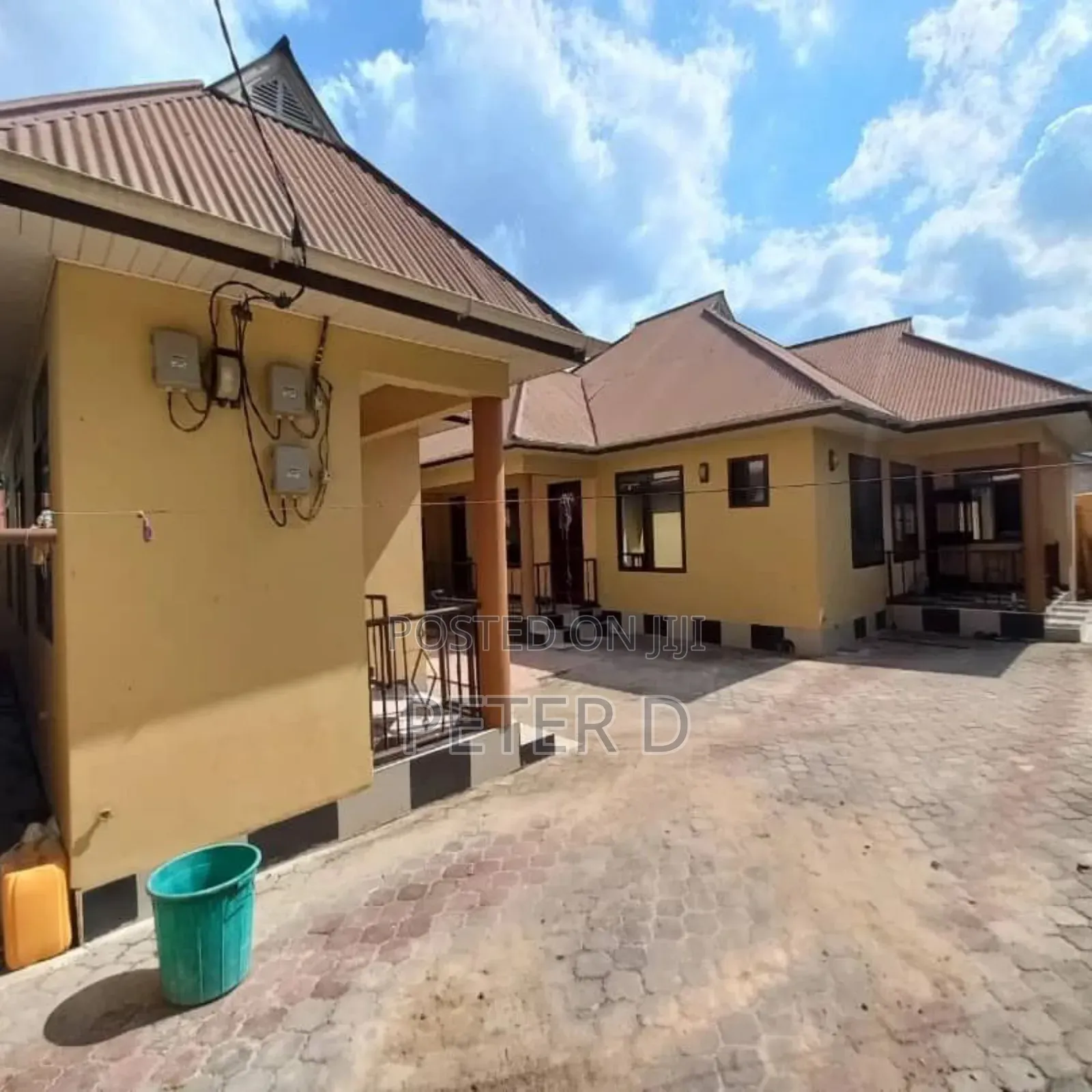 1bdrm Apartment in Kimara for rent