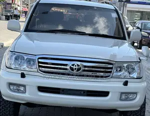 Toyota Land Cruiser 1998 White