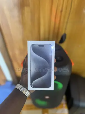 New Apple iPhone 15 Pro Max 256 GB White