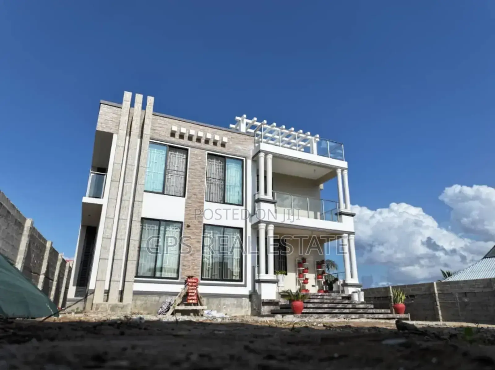 4bdrm House in Kibada, Kigamboni for sale
