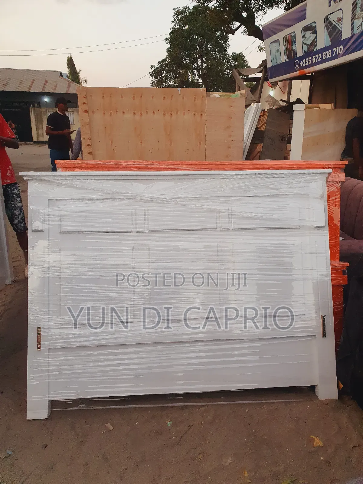 Kitanda Kizuri Cha Mbao