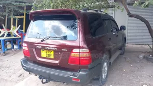Toyota Land Cruiser 2005 Burgundy