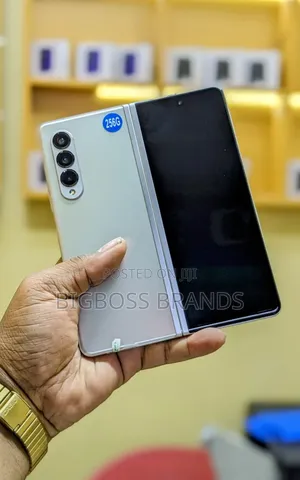 Samsung Galaxy Z Fold 3 256 GB White