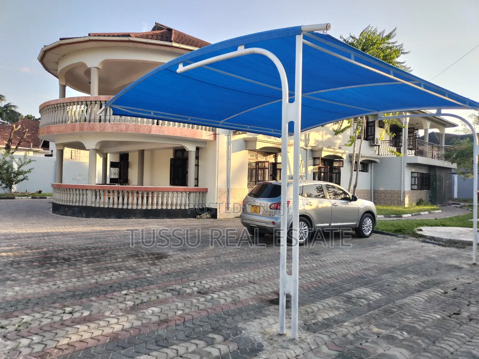 Furnished 5bdrm House in Mbezibeach Jangwani, Kinondoni for rent