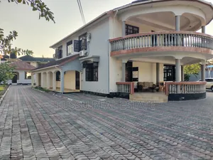 Furnished 5bdrm House in Mbezibeach Jangwani, Kinondoni for rent