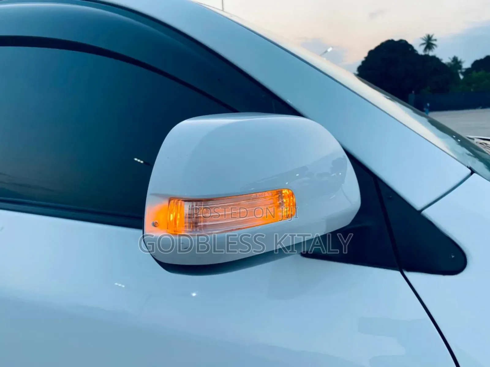 Toyota Vanguard 2008 White