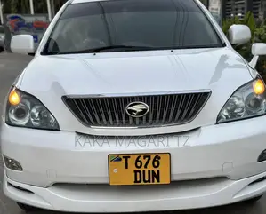 Toyota Harrier 2004 White