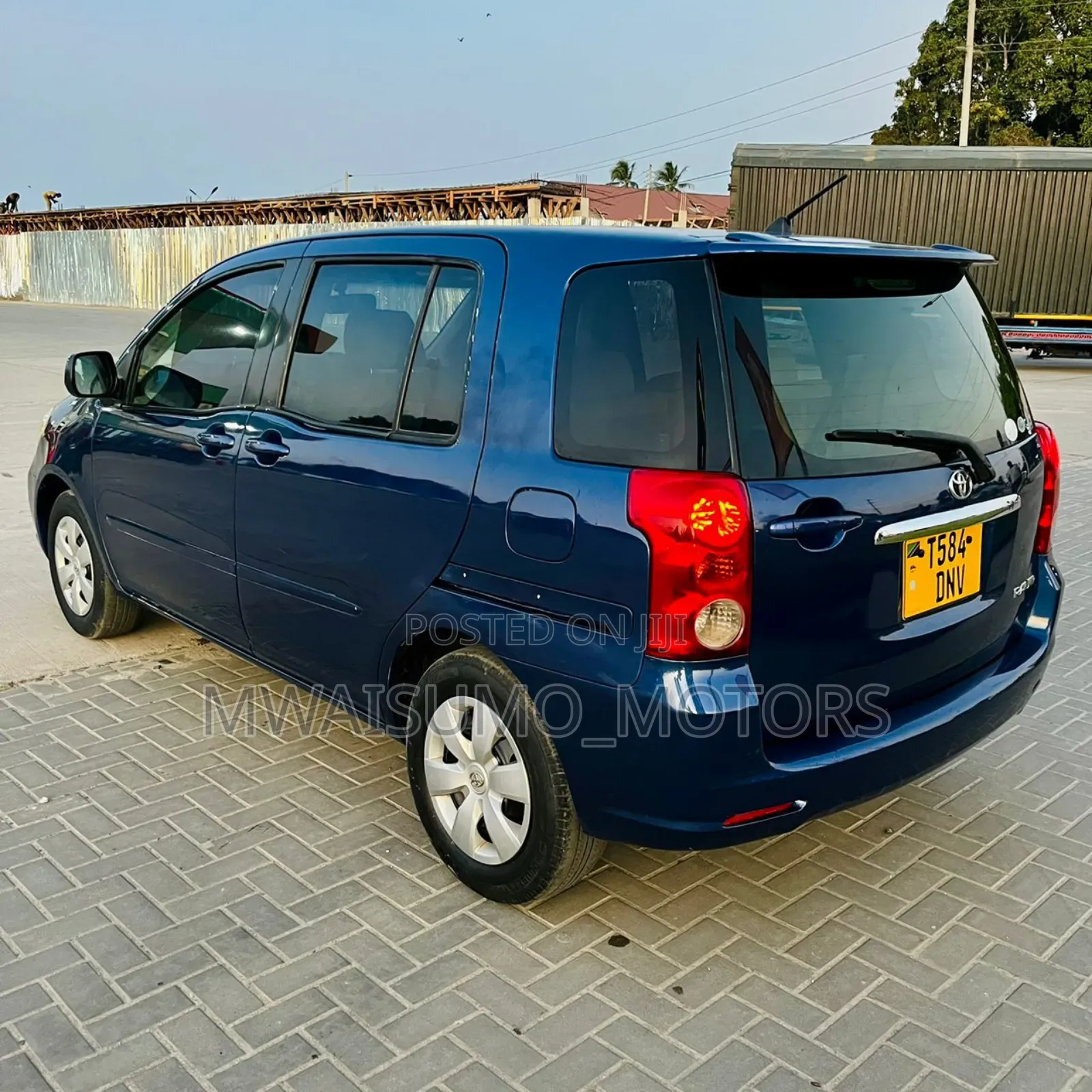 Toyota Raum 2004 Blue