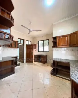 3bdrm House in Mikochen, Mikocheni for rent