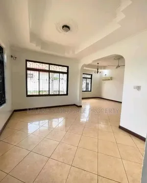 3bdrm House in Mikochen, Mikocheni for rent