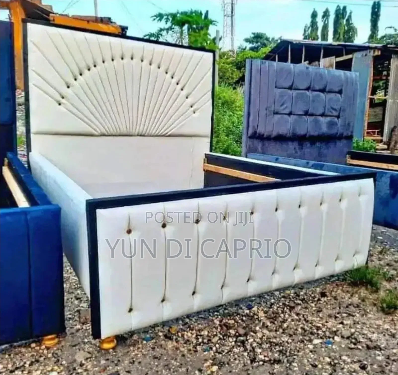 Bedsofa Classic Sana Mpya