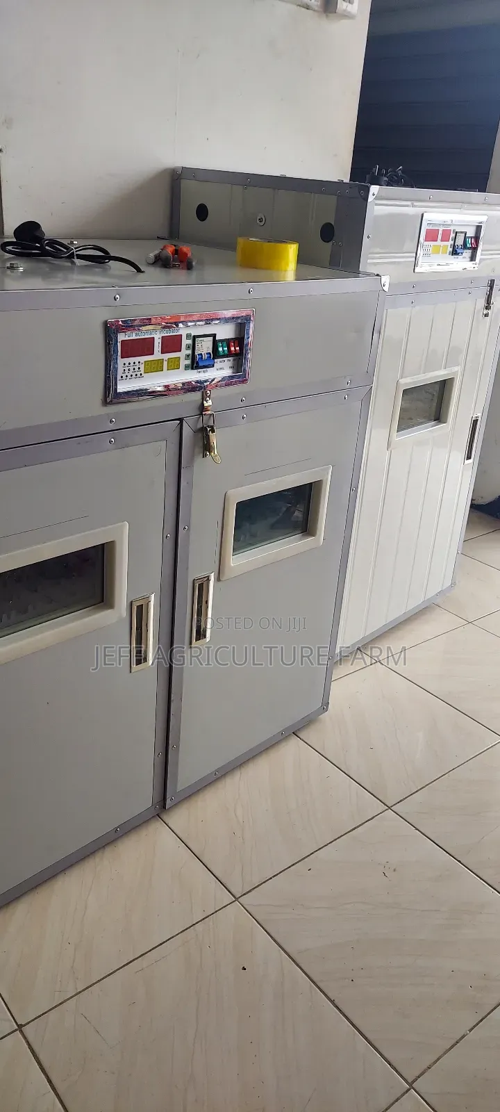 Incubator Mayai 528