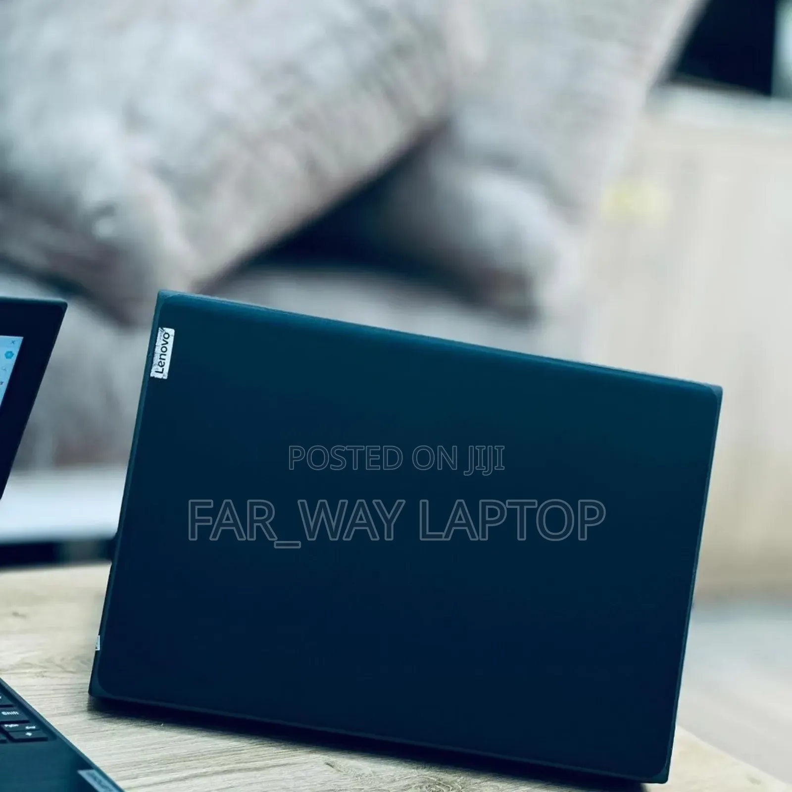 Laptop Lenovo 300e 4GB Intel SSD 128GB