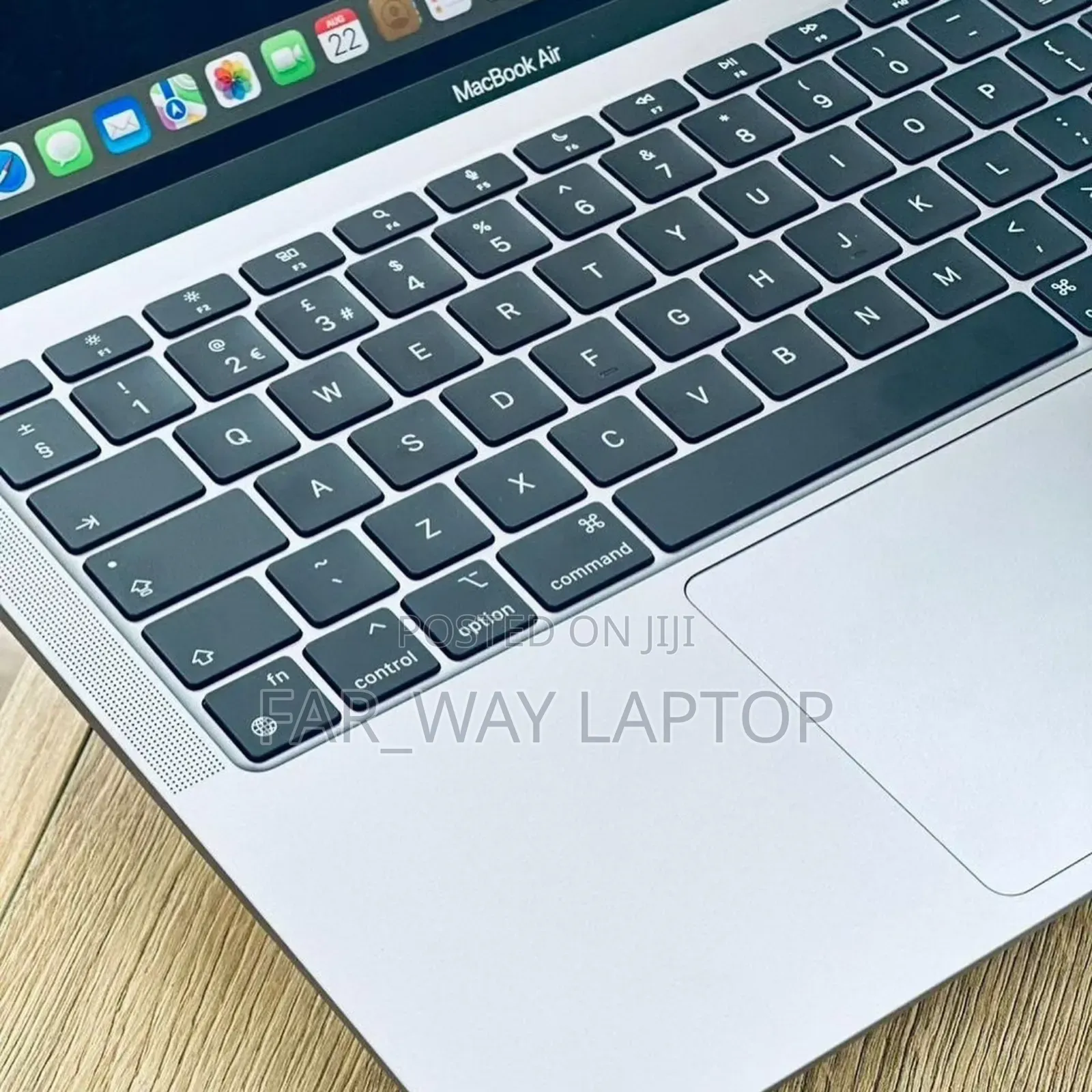 New Laptop Apple MacBook Air 2020 M1 8GB Apple M1 SSD 256GB