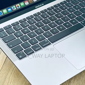 New Laptop Apple MacBook Air 2020 M1 8GB Apple M1 SSD 256GB