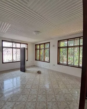 2bdrm Block of Flats in Masaki for rent