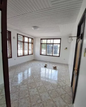 2bdrm Block of Flats in Masaki for rent