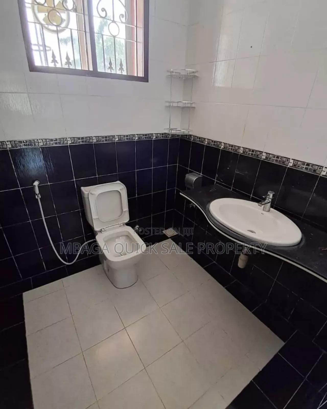 2bdrm Block of Flats in Masaki for rent