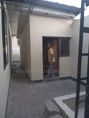 2bdrm Bungalow in Mikochen, Mbezi for rent