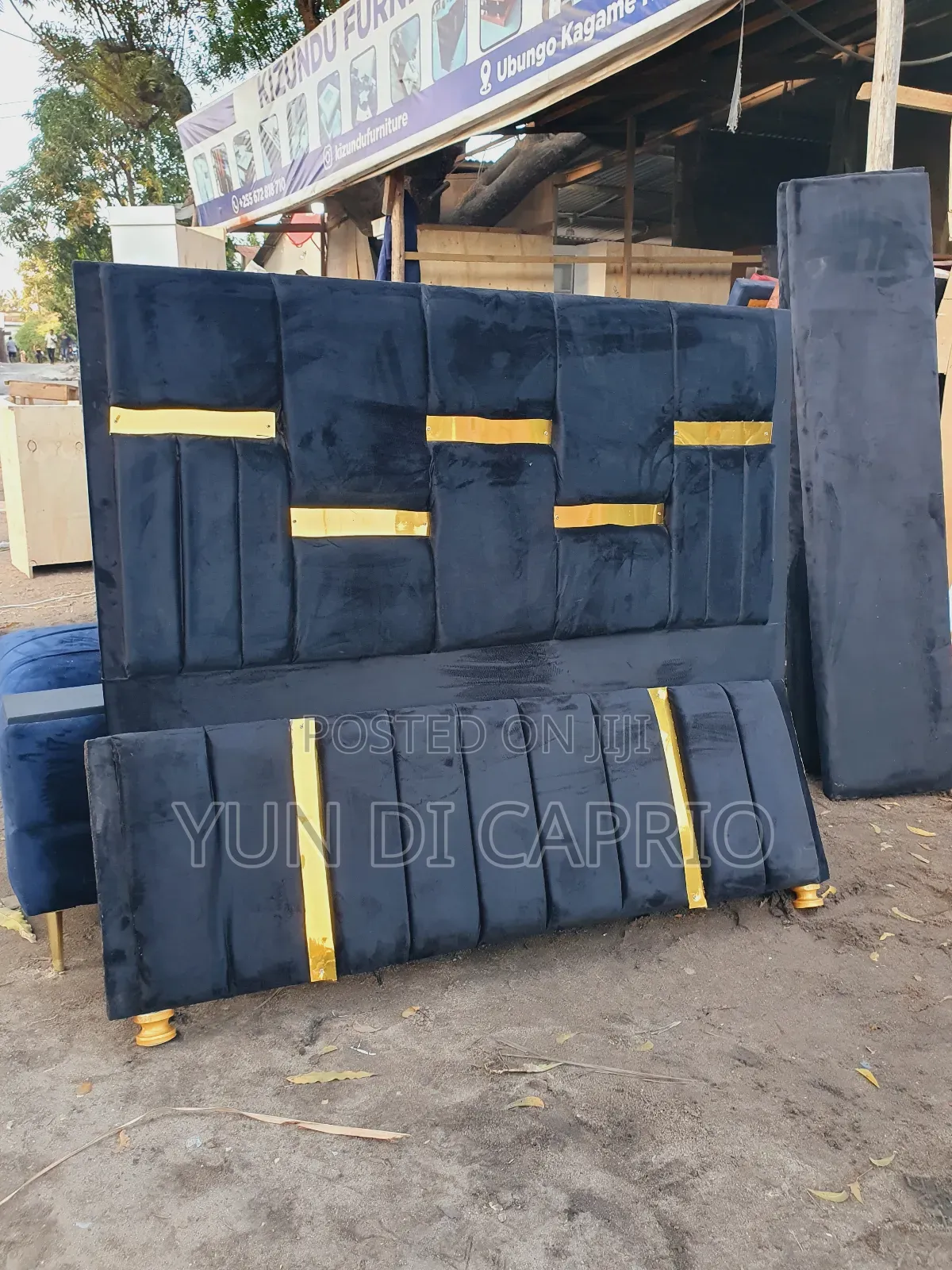Bedsofa Classic Sana Mpya