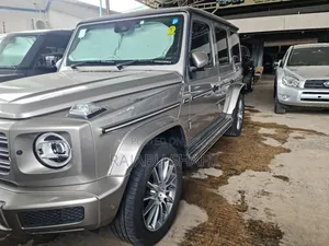 Mercedes-Benz E350 2023 Silver