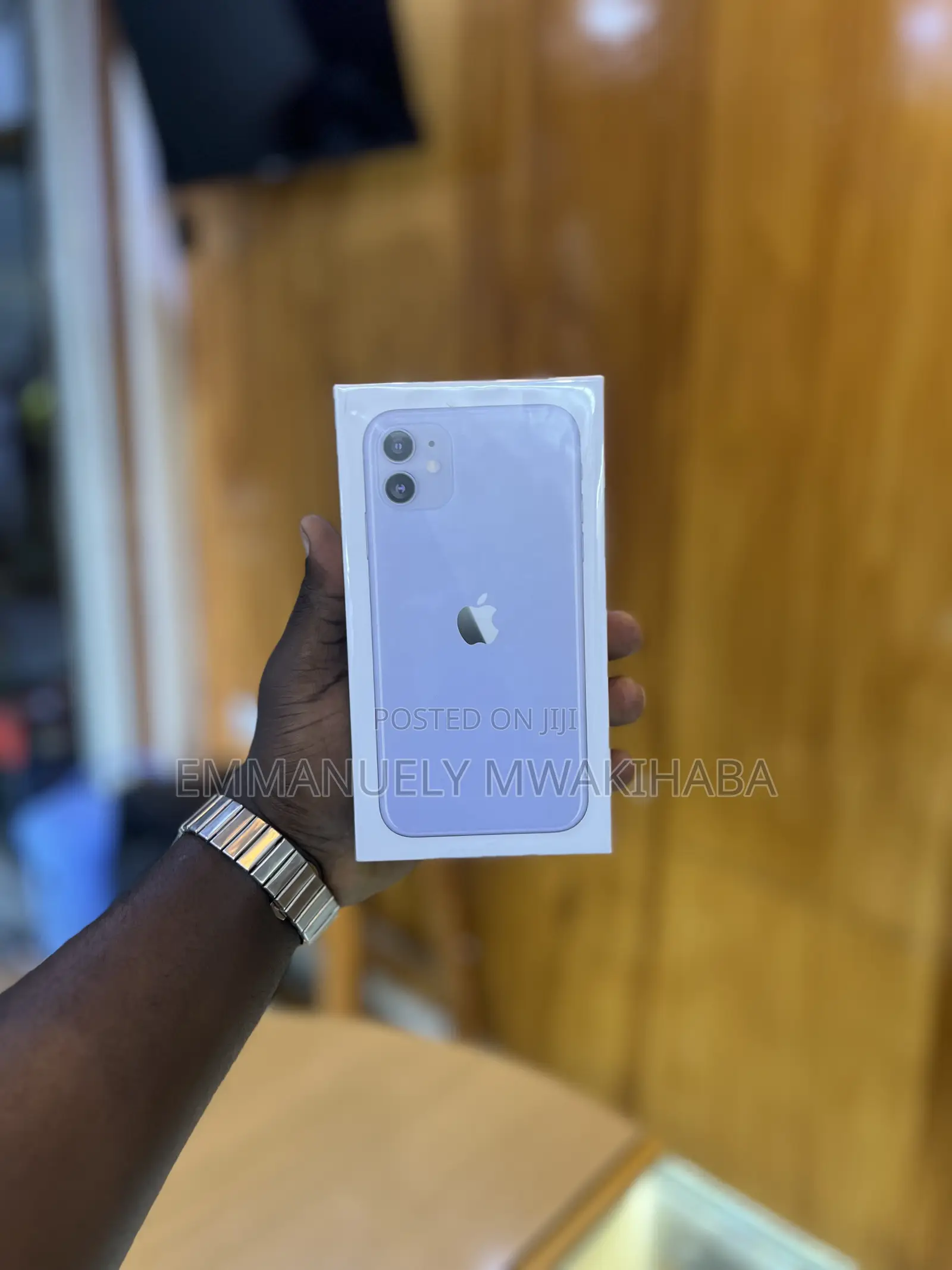 New Apple iPhone 11 128 GB Purple